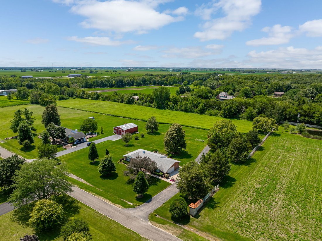 House in Minooka, Illinois, United States 1 - 18620244