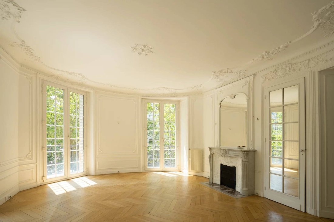 Apartment in Invalides, Paris 7e Arrondissement, Paris 2 - 18330463