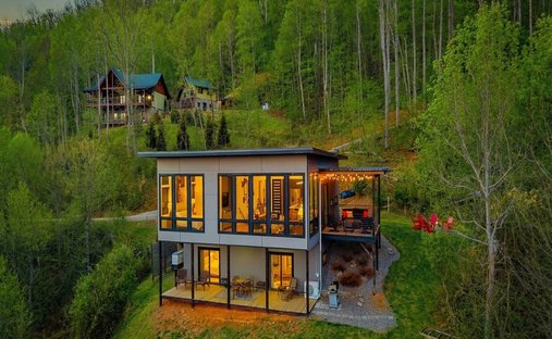 House in Candler, North Carolina, United States 1