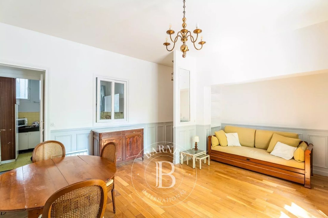 Apartment in Buttes Chaumont, Paris 19e Arrondissement, Paris 5 - 18617832