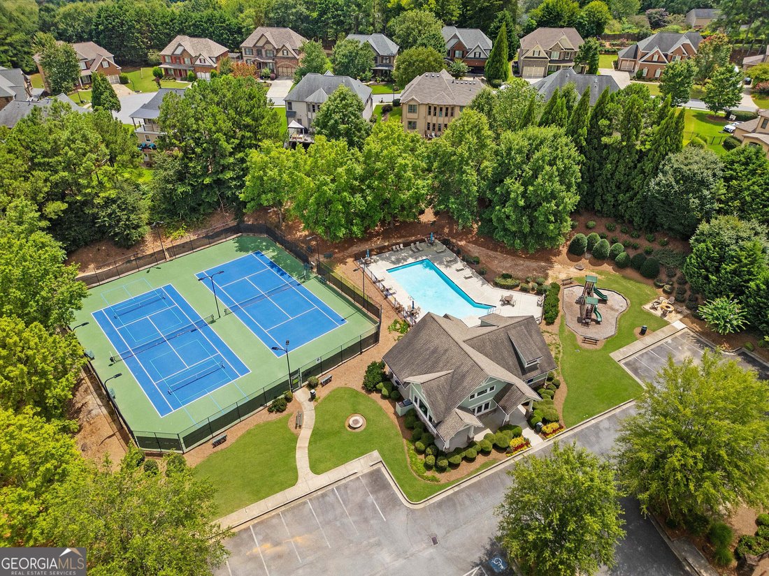 Suwanee, Georgia, United States 2 - 18623114