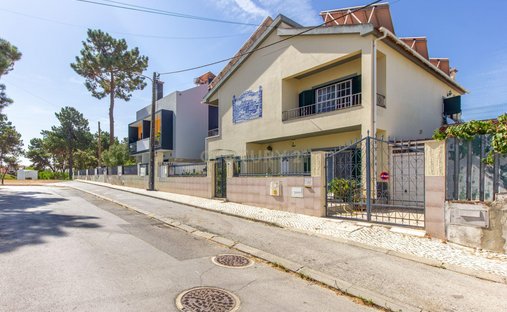 Villa in Quinta do Conde, Setubal, Portugal 1