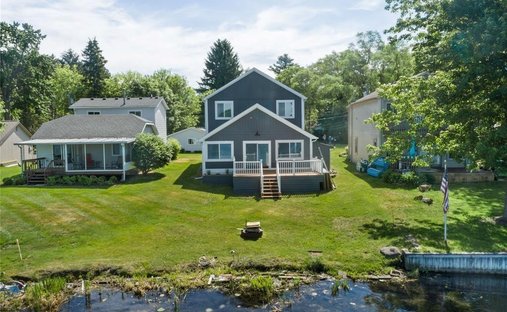House in Highland Charter Township, Michigan, United States 1