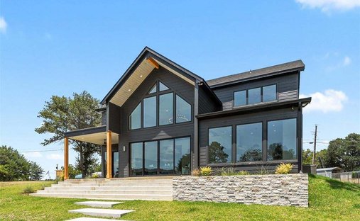 House in Gun Barrel City, Texas, United States 1