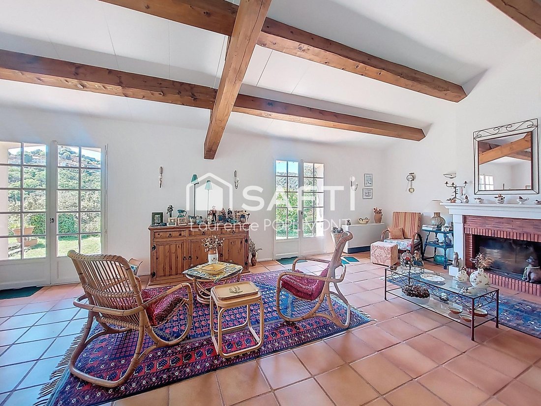 House in Grimaud, Provence-Alpes-Côte d'Azur, France 1 - 18616632