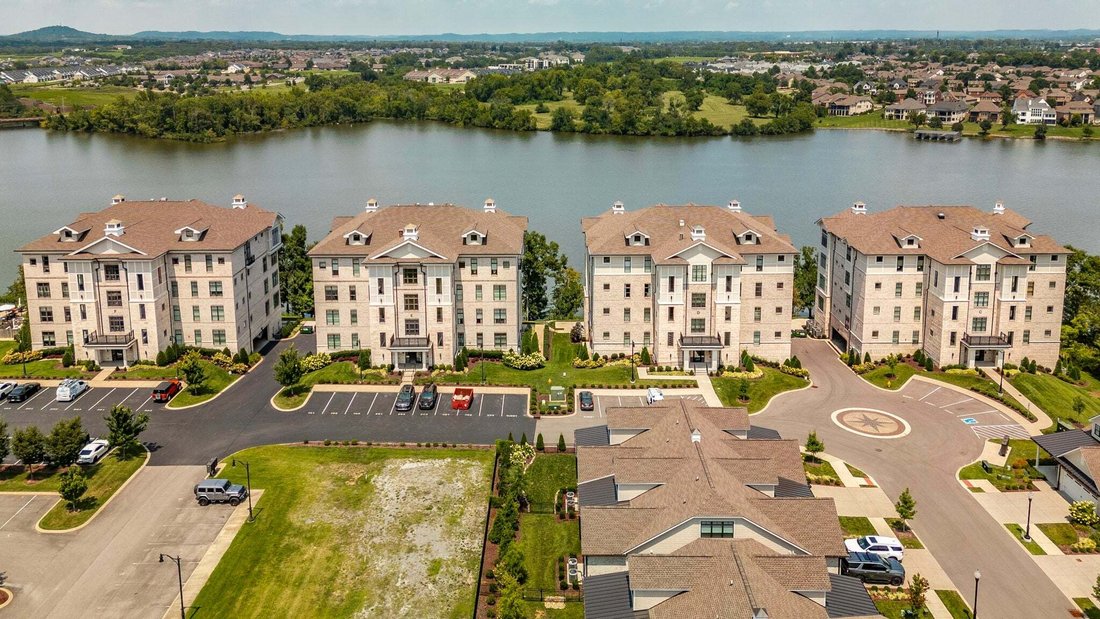 Condo in Gallatin, Tennessee, United States 3 - 18618732