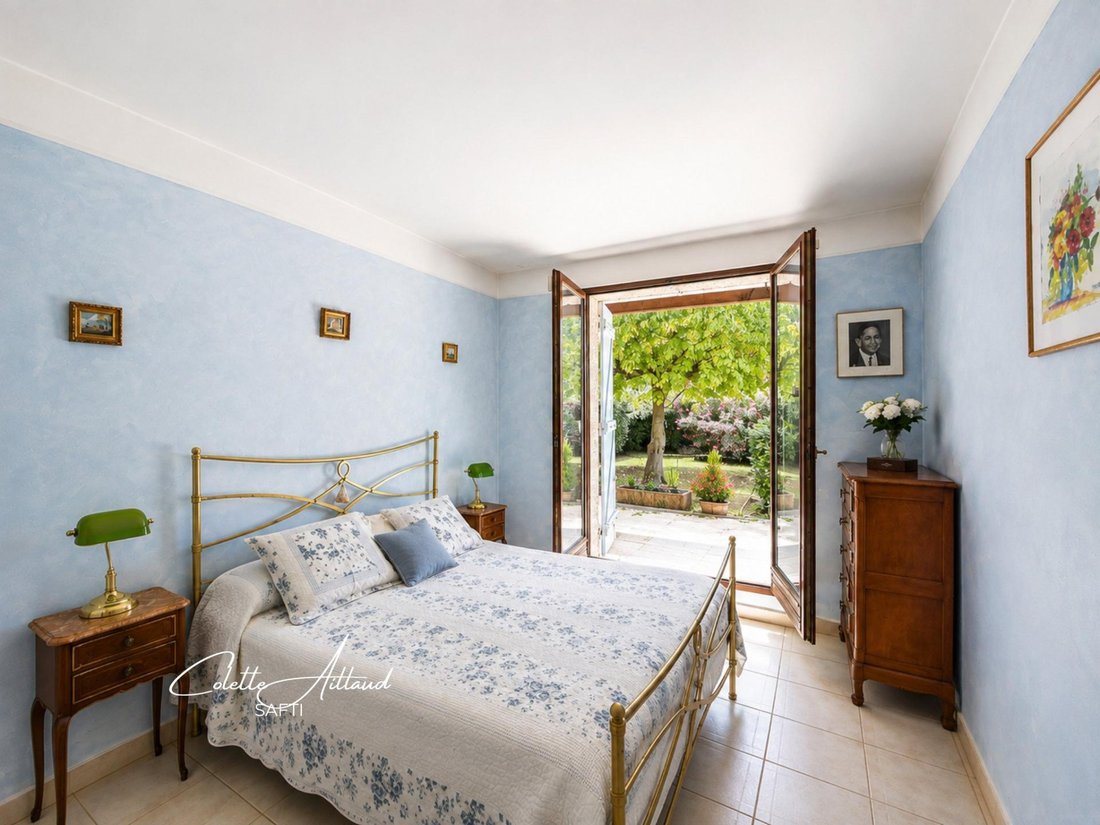 Apartment in Granettes-Jauberte-Sainte Anne, Aix-en-Provence, France 5 - 18616631