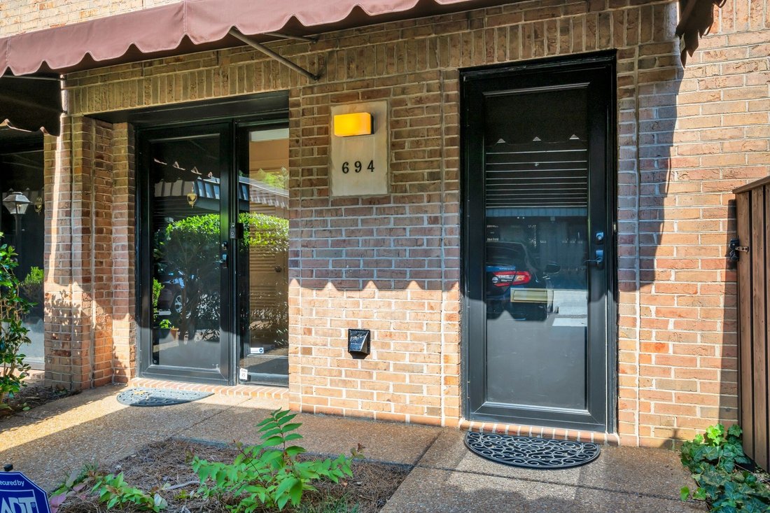 Townhouse in Forest Hills, Tennessee, United States 2 - 18618095