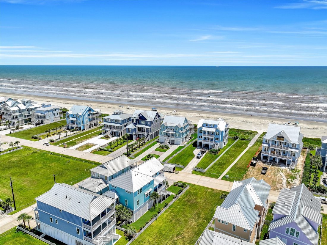 House in Galveston, Texas, United States 4 - 18618947