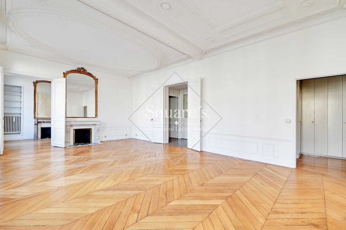 Apartment in Invalides, Paris 7e Arrondissement, Paris 2 - 18622613