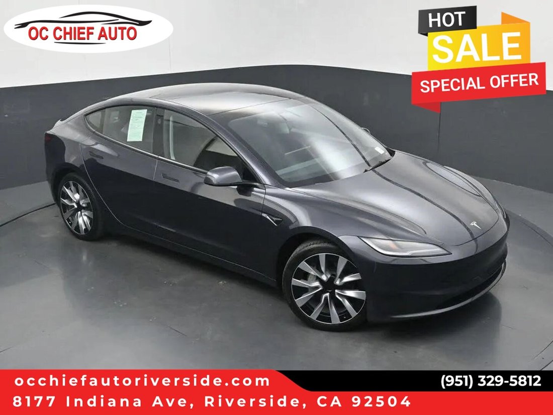 Sedan in Riverside, CA, United States 1 - 18615825