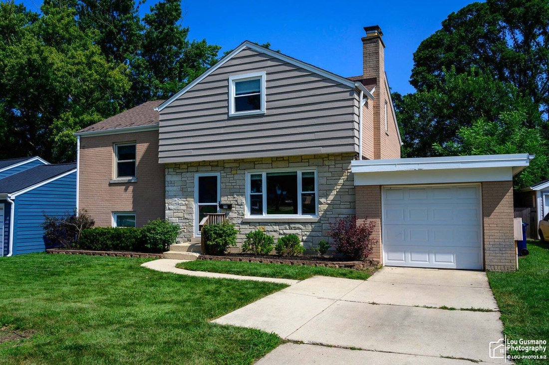 House in Lombard, Illinois, United States 1 - 18618589