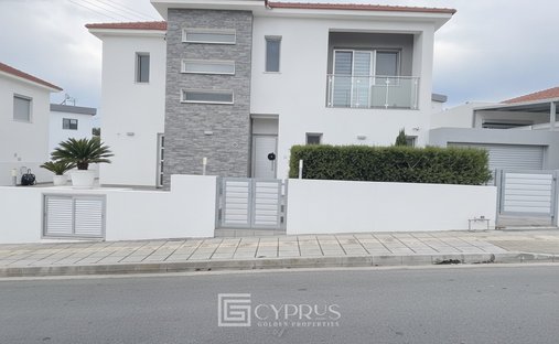Villa in Pareklisia, Limassol, Cyprus 1