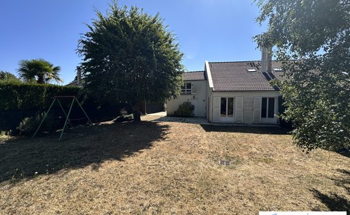 Casa en La Gravière-Centre Village, Voisins-le-Bretonneux, Francia 1