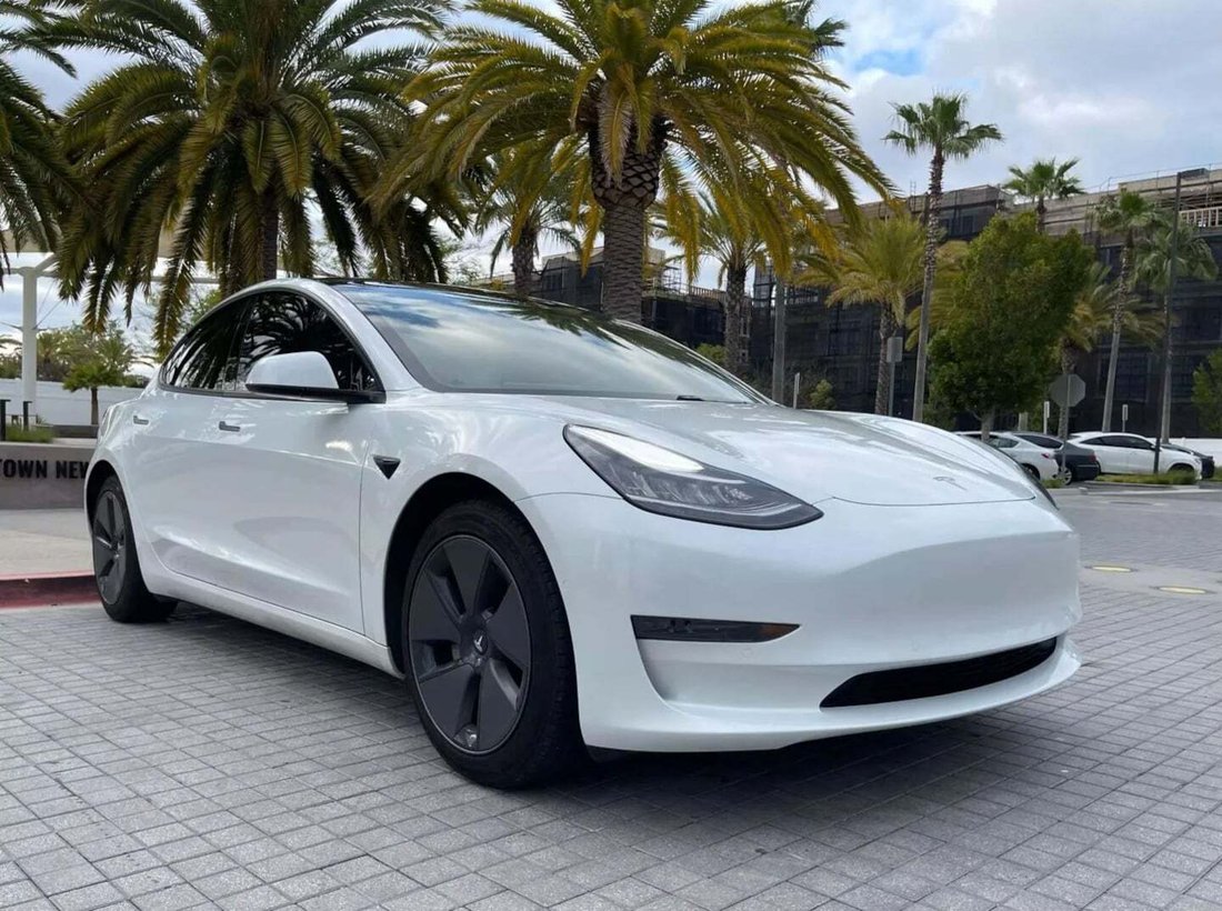 Sedan in Riverside, CA, United States 5 - 18620540