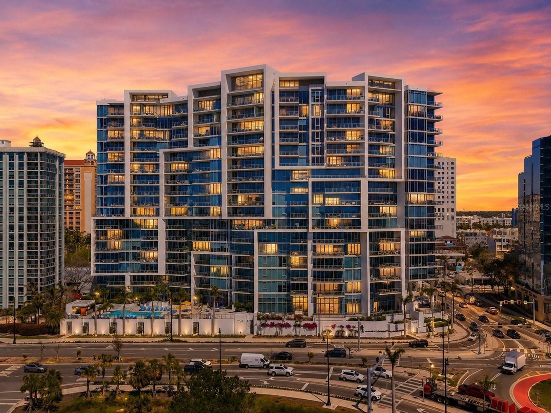 Condo in Sarasota, Florida, United States 3 - 18618613