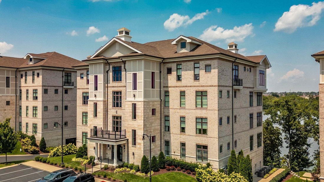 Condo in Gallatin, Tennessee, United States 5 - 18618732