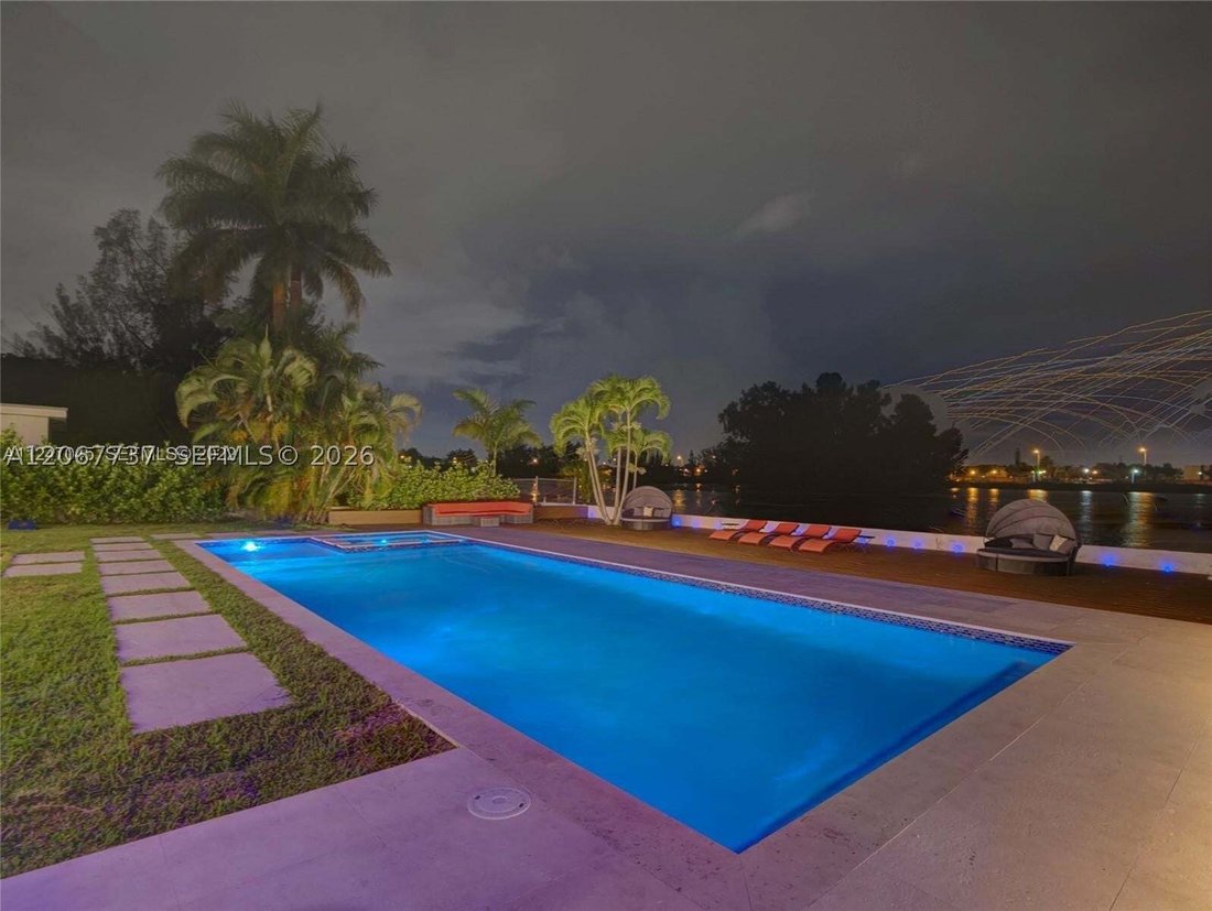 House in Miami, Florida, United States 3 - 18617069