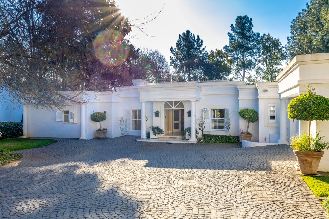 House in Broadacres, Gauteng, South Africa 5 - 18618005