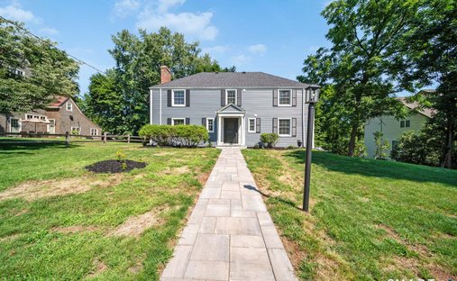House in West Hartford, Connecticut, United States 1