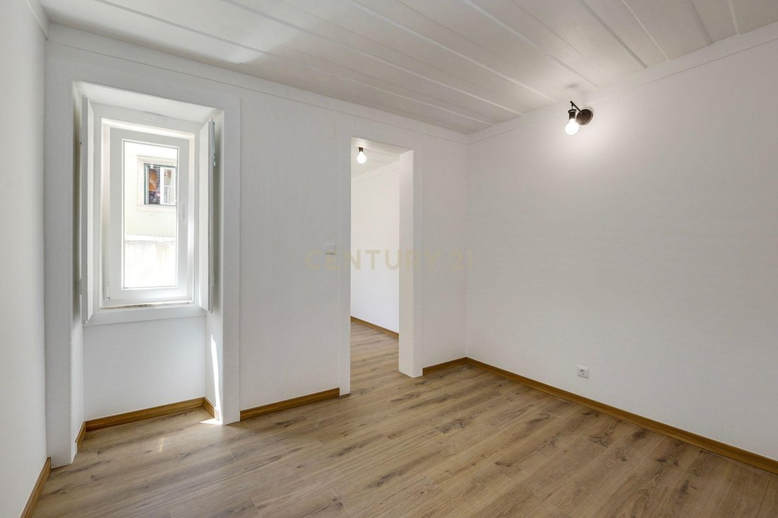 Apartment in Misericordia, Lisbon, Portugal 3 - 18615940