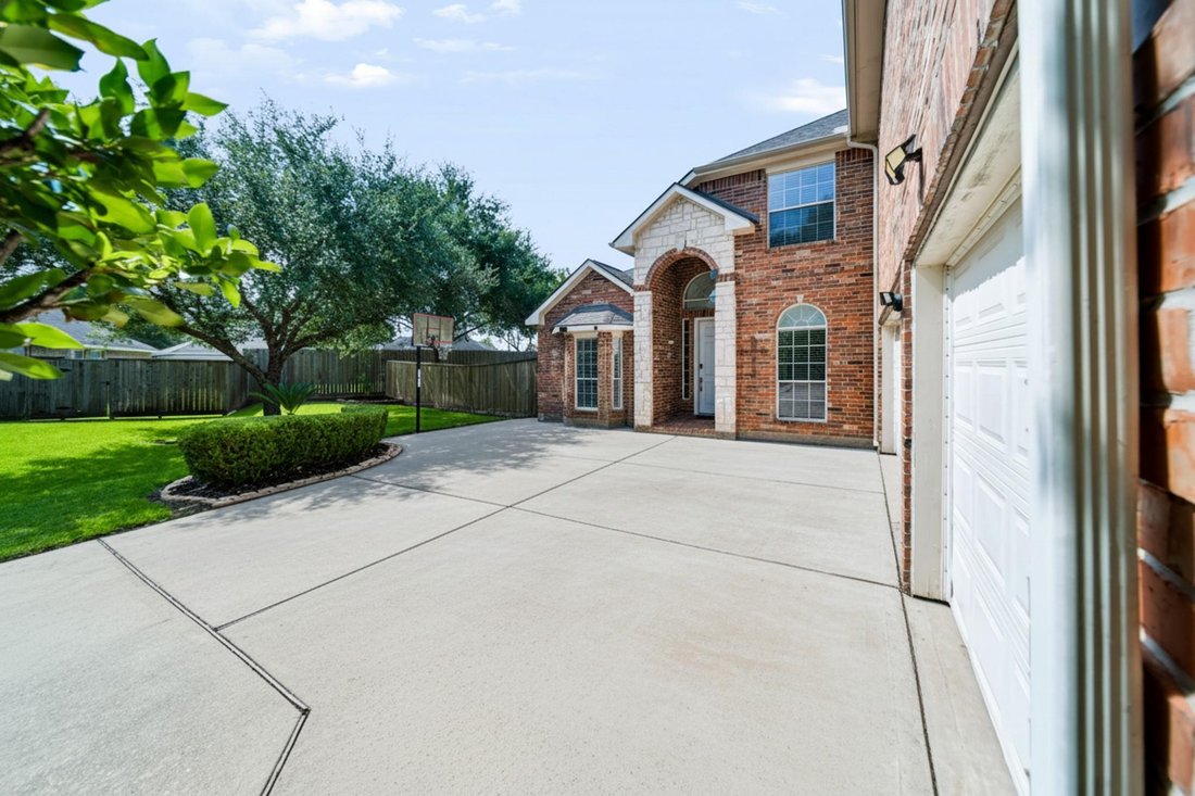 House in Katy, Texas, United States 4 - 18618963