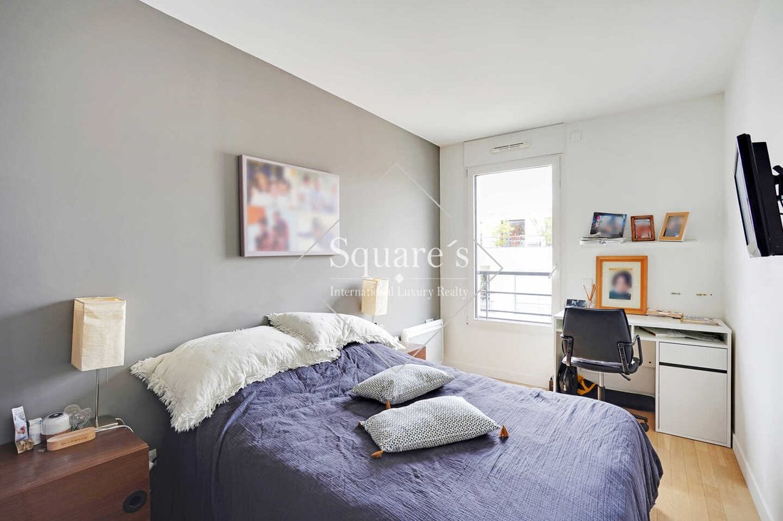 Apartment in Puteaux, Ile-de-France, France 4 - 18622907
