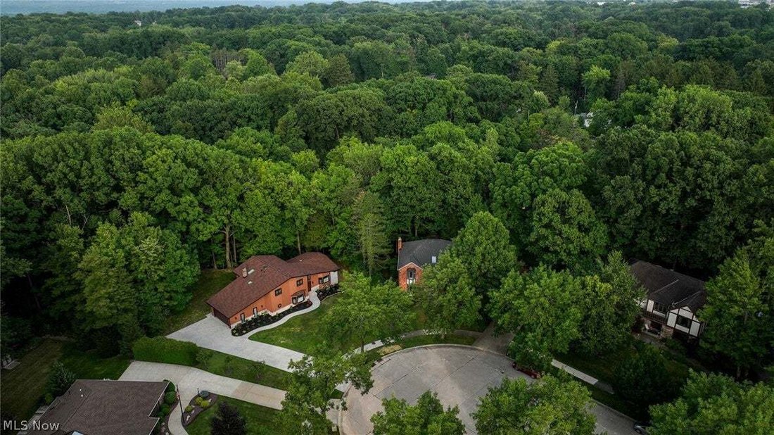 House in Brecksville, Ohio, United States 4 - 18620173