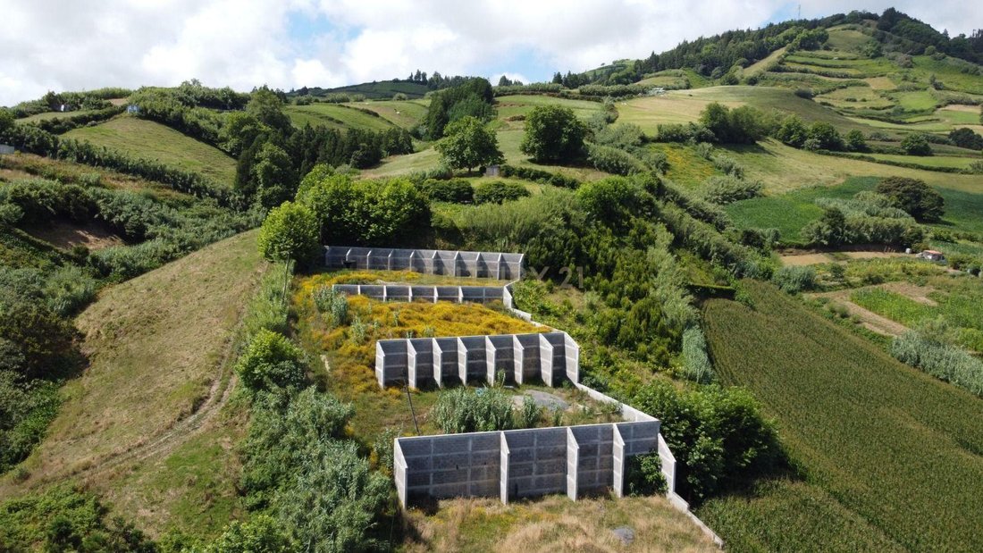 Land in Ponta Garca, Azores, Portugal 5 - 18621433