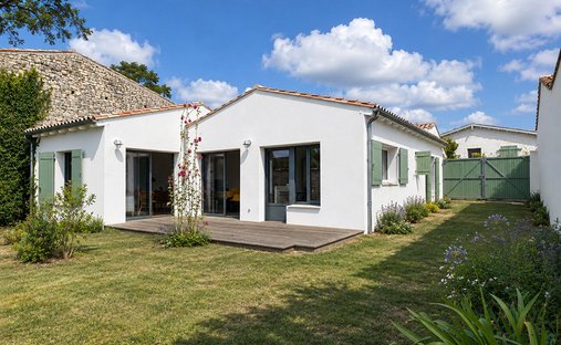 House in La Couarde-sur-Mer, Nouvelle-Aquitaine, France 1