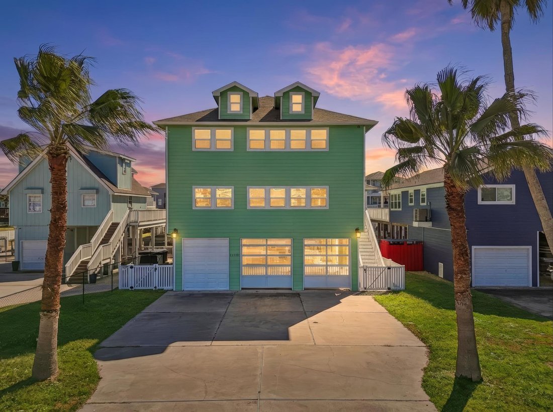 House in Galveston, Texas, United States 1 - 18618965
