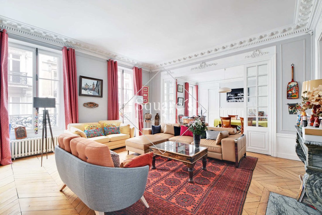 Apartment in Elysées-Madeleine, Paris 8e Arrondissement, Paris 2 - 18622866