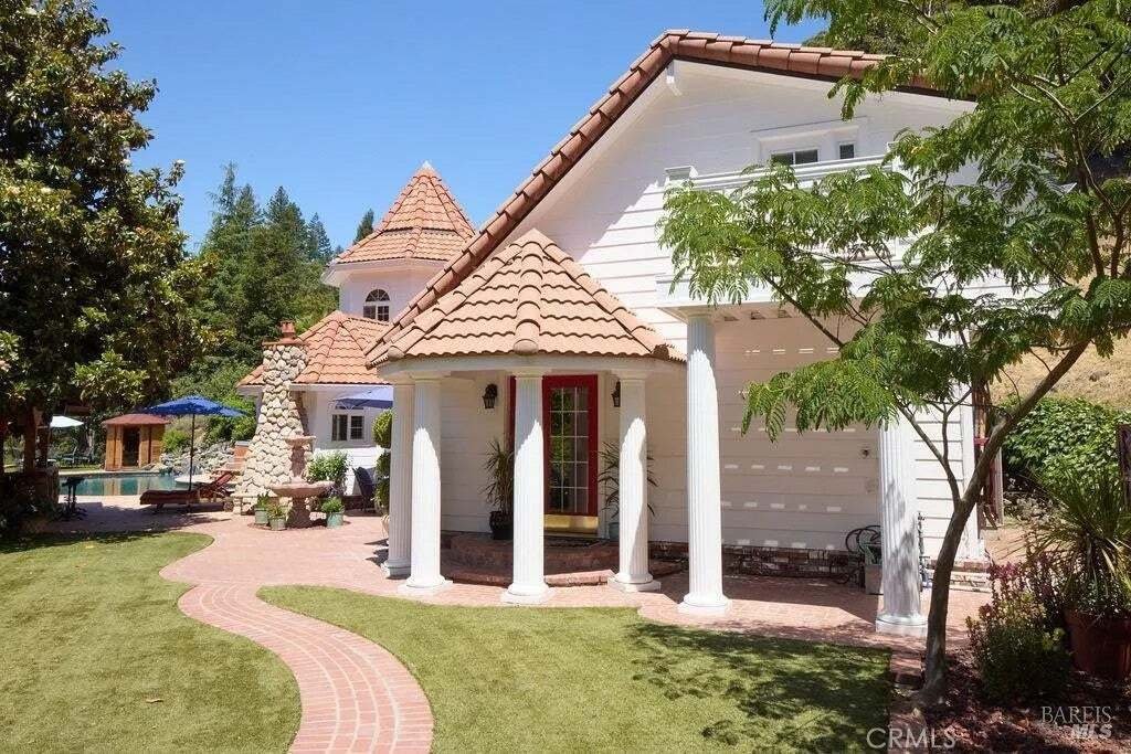 House in Redwood Valley, California, United States 2 - 18620322