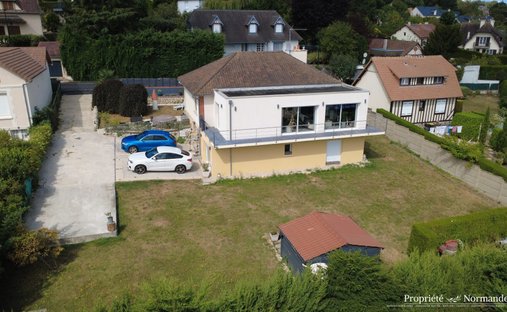 House in Saint-Arnoult, Normandy, France 1