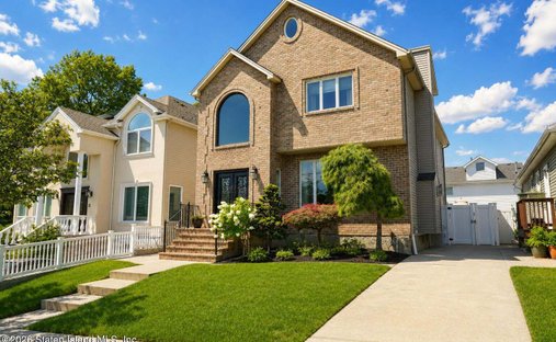 House in New York, New York, United States 1