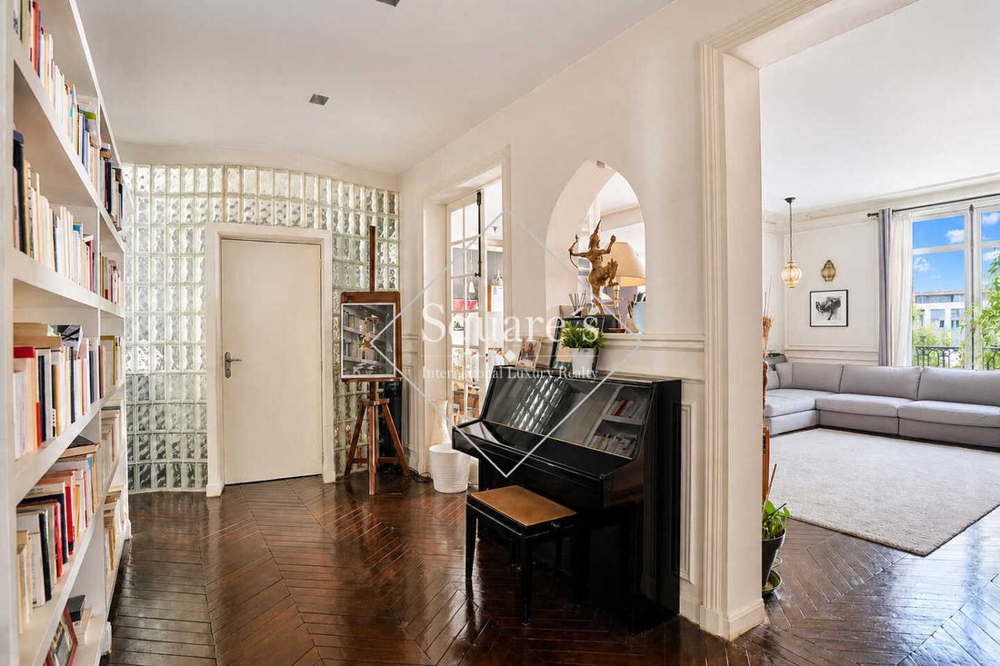 Apartment in La Fourche-Guy Môquet, Paris 17e Arrondissement, Paris 3 - 18622555