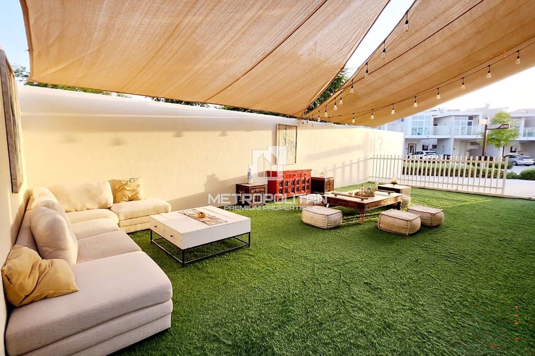 Townhouse in Damac Hills 2, Dubai, United Arab Emirates 1 - 18617929