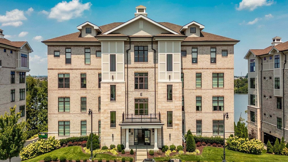 Condo in Gallatin, Tennessee, United States 1 - 18618732