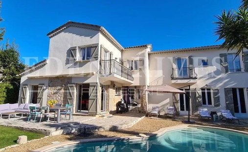 House in Fontmerle, Antibes, France 1