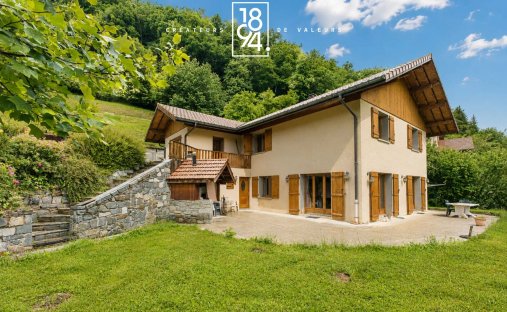 House in Crets-en-Belledonne, Auvergne-Rhône-Alpes, France 1