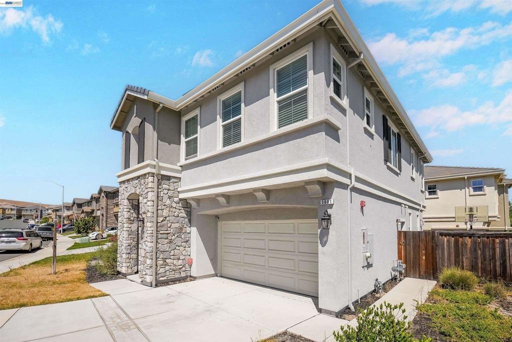House in Pittsburg, California, United States 3 - 18620412