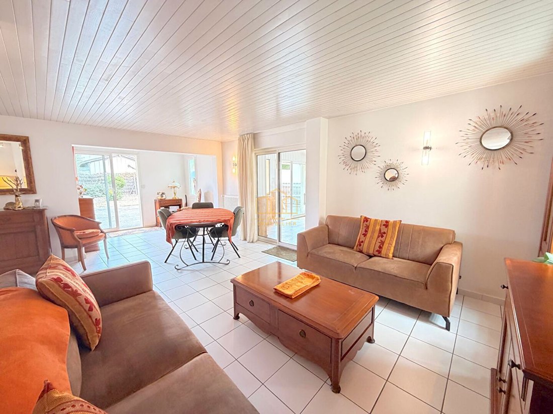 Villa in Sud Ouest, Andernos-les-Bains, France 5 - 17330747