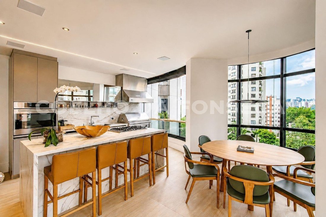 Condo in São Paulo, State of São Paulo, Brazil 5 - 18619812