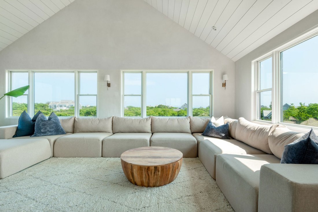 Nantucket, Massachusetts, United States 5 - 18615902