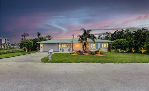 House in Fort Myers Beach, Florida, United States 1