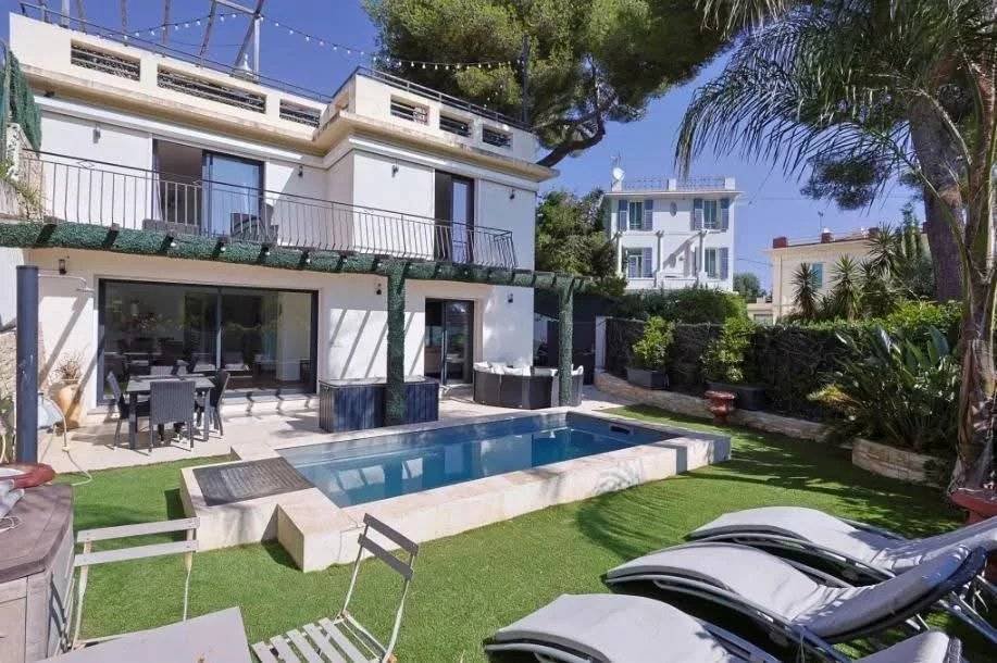 Villa in Cannes, Provence-Alpes-Côte d'Azur, France 2 - 16333970