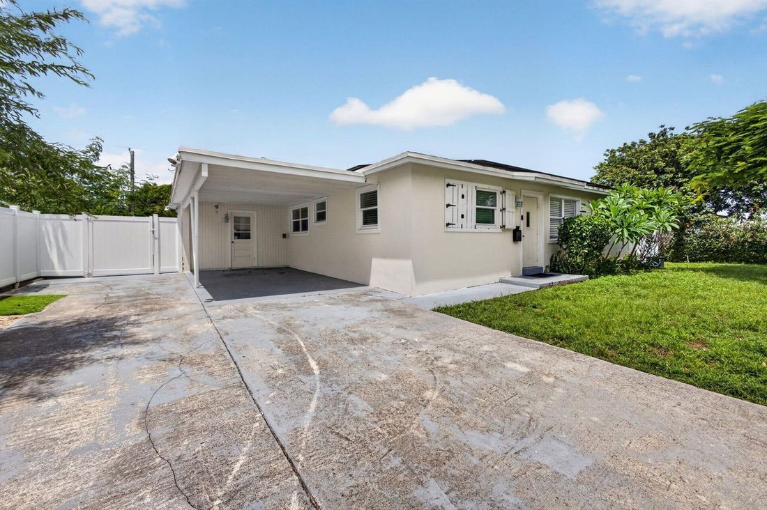 House in Lake Park, Florida, United States 4 - 18621758