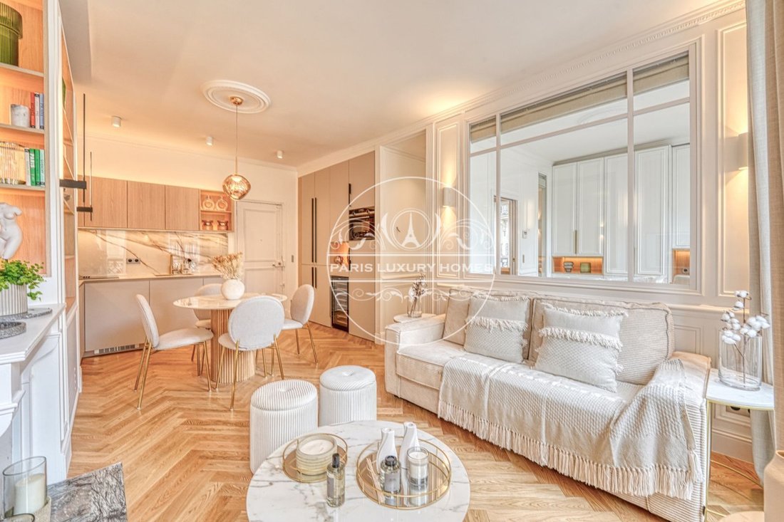 Apartment in Nationale-Deux Moulins, Paris 13e Arrondissement, Paris 2 - 18622073