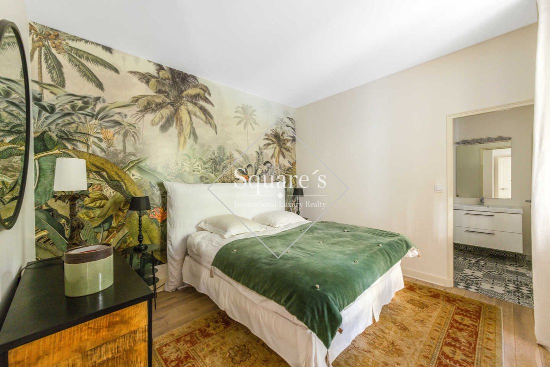 Apartment in Elysées-Madeleine, Paris 8e Arrondissement, Paris 5 - 18622579
