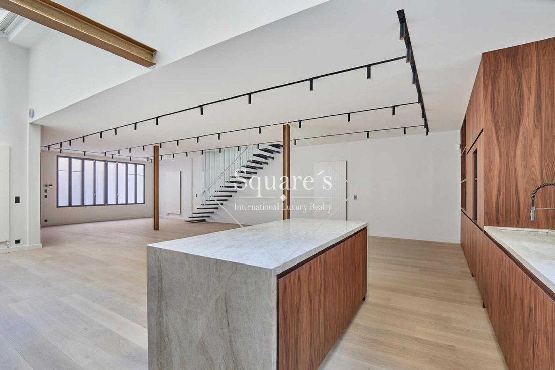 Apartment in Lorette-Martyrs, Paris 9e Arrondissement, Paris 2 - 18622870